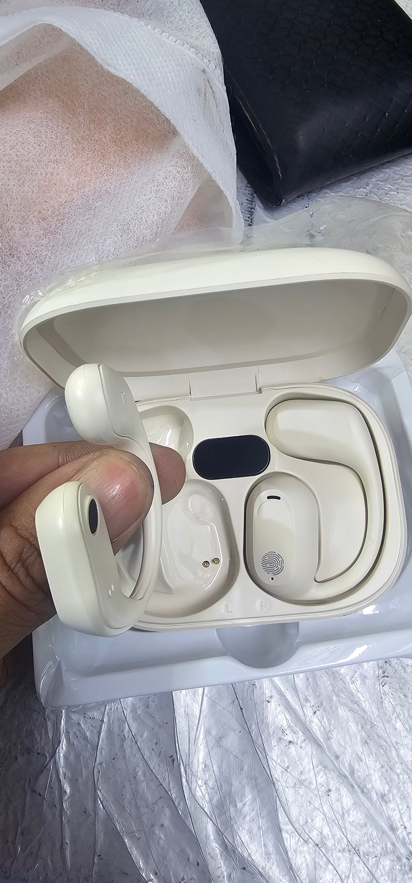 TWS Touch Headset | U design earbuds | Touch controls | great battery life and Value for money Product