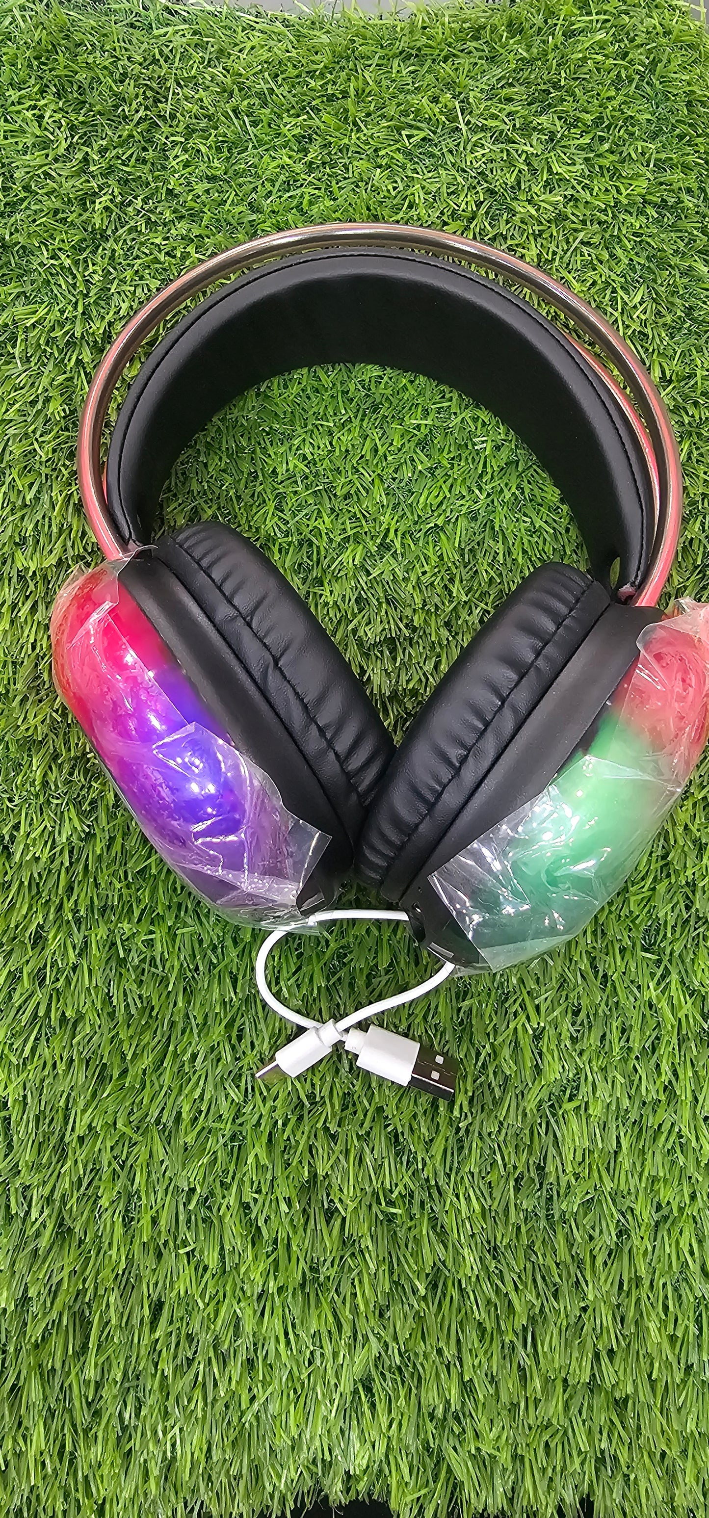 V-bon headphones , Overear headphones , Amazing bassboosted sound quality , Bluetooth and wired connection , best in the league
