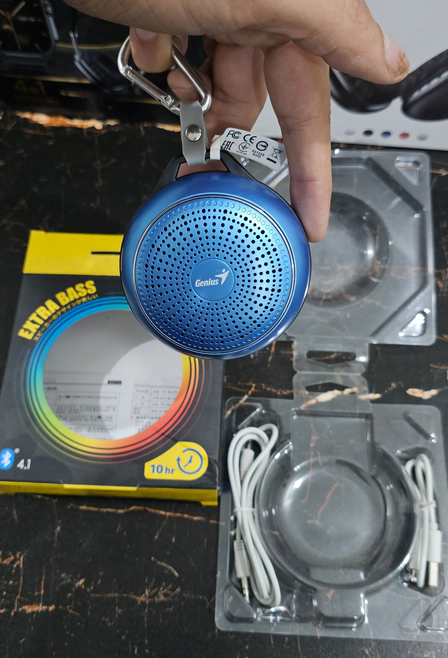 Genius SP-906 BT | Portable bluetooth speaker | Bluetooth , TF card, Genius SP-906BT BLUE Outdoor Portable Bluetooth Speake SP906BT Outdoor Portable Bluetooth Speaker Multiple color options